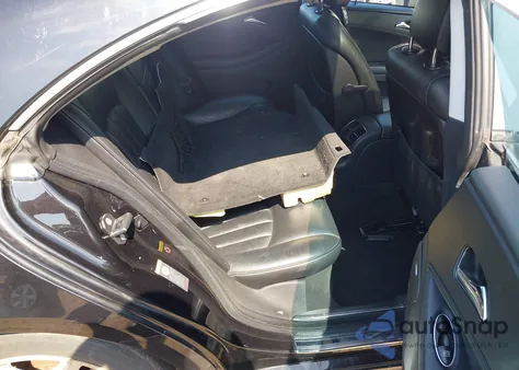 2010 Mercedes-Benz Cls 550 z USA, uszkodzony, nr VIN WDDDJ7CB3AA163800